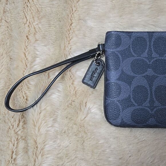 COACH VARSITY STRIPE CHARCOAL TURQUOISE WRISTLET - Picture 3 of 5
